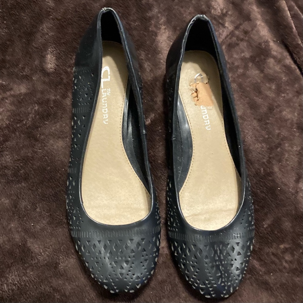 CL By Laundry Black Slip on shoes Size 8.5